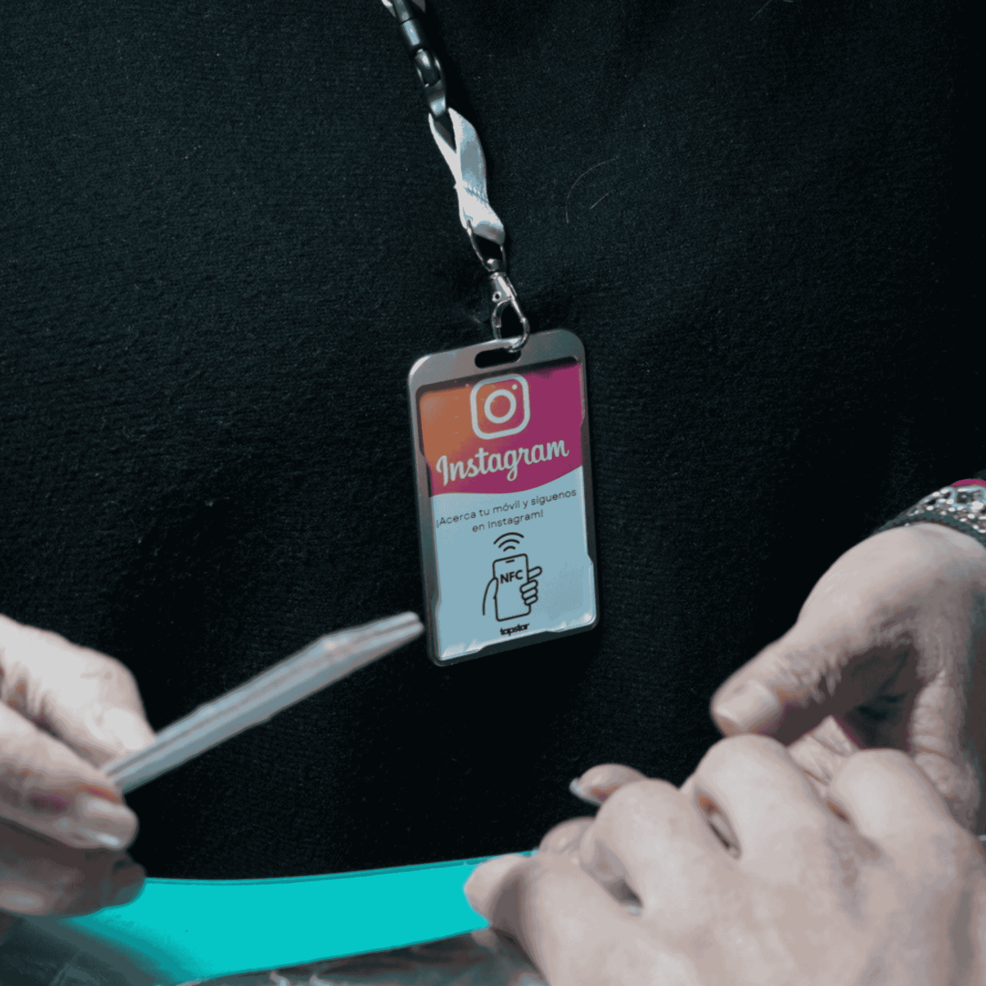 Tarjeta NFC y QR Instagram Aumentar tus Seguidores